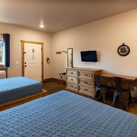 Kingston The Woods Lodging المظهر الخارجي الصورة