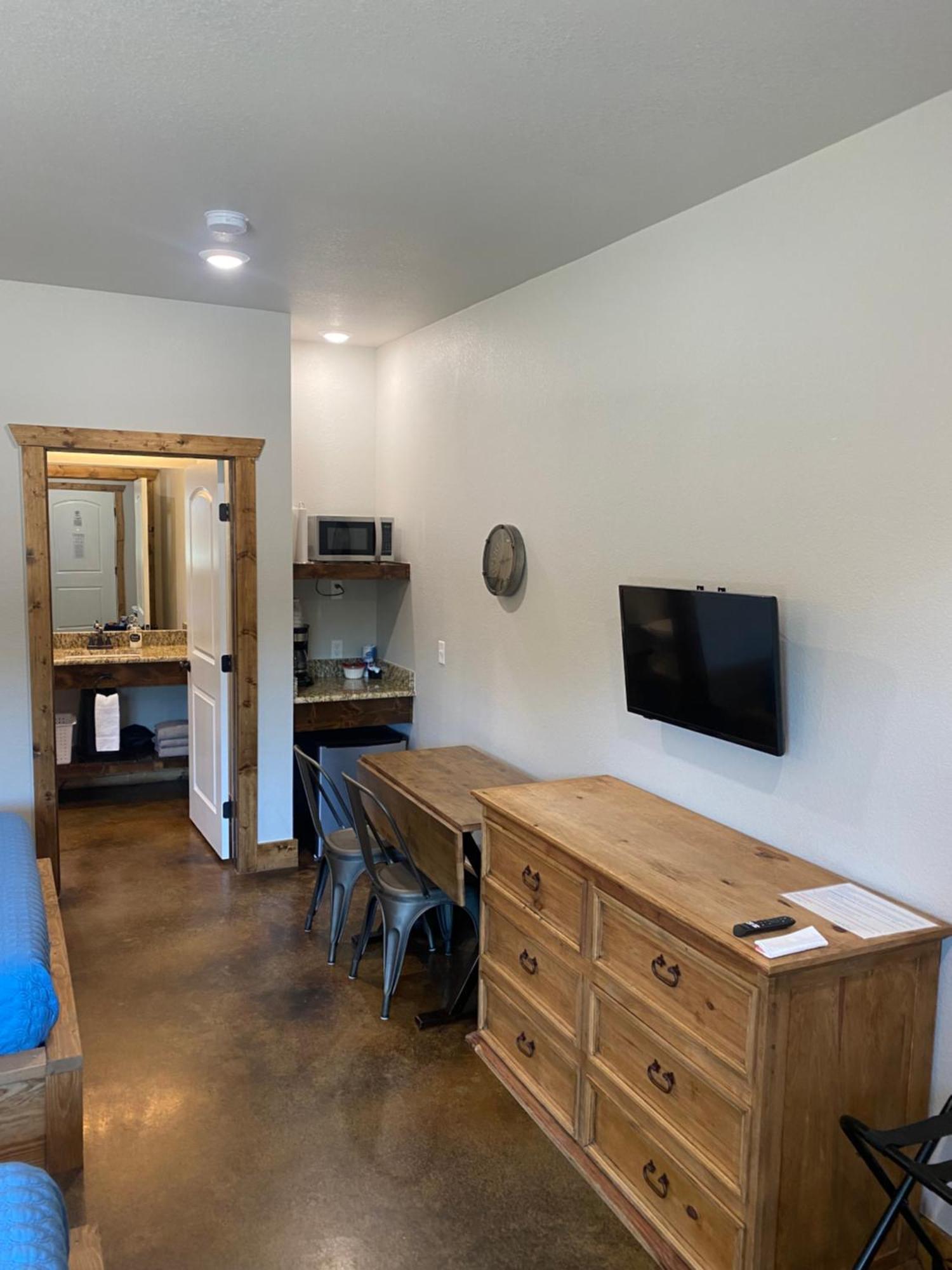 Kingston The Woods Lodging الغرفة الصورة